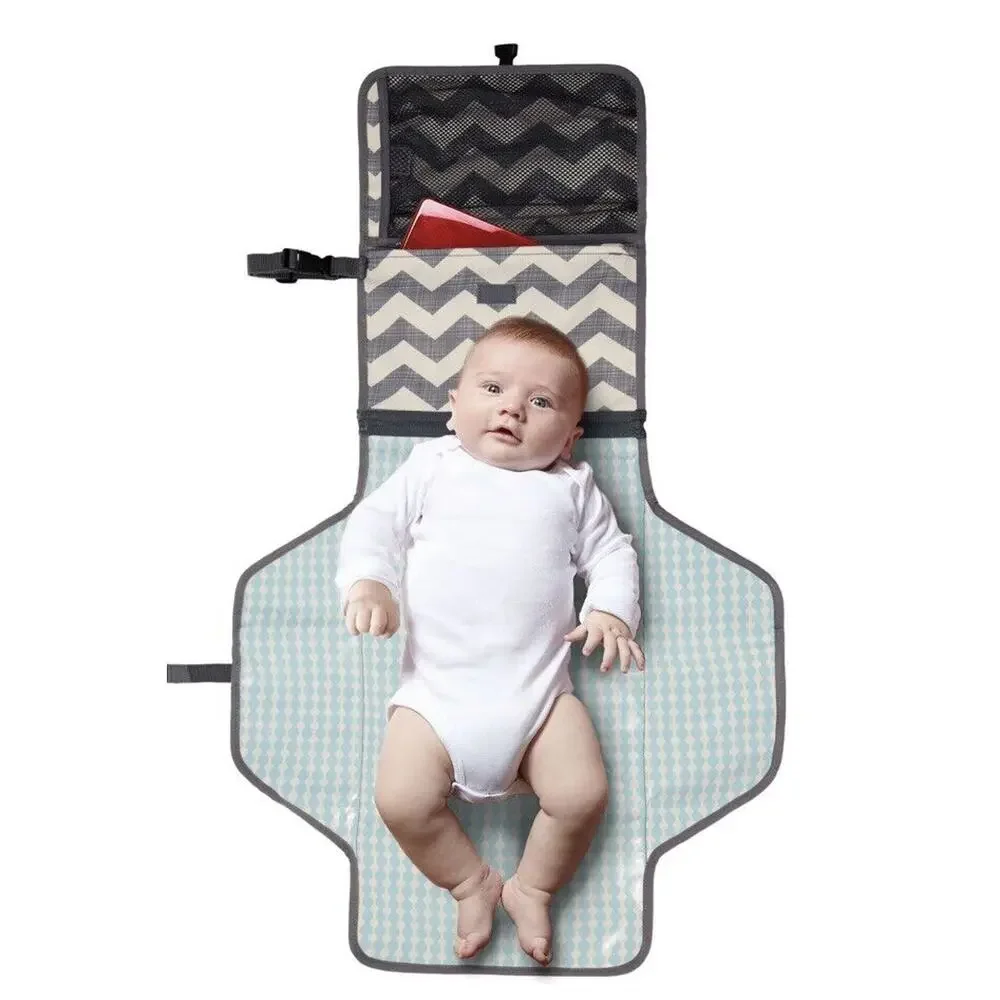 New Skip Hop Pronto Baby Portable Changing Station & Diaper Changing Pad Chevron